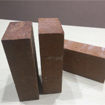 Magnesia-Calcia-Carbon Bricks